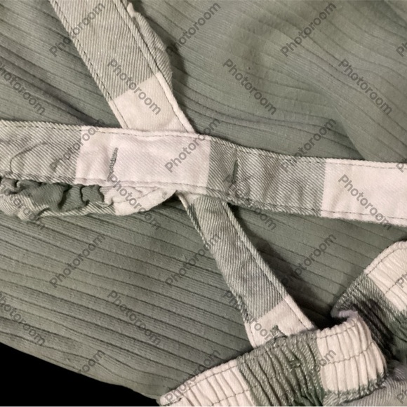 BUNDLE SIZE 2T, TWO 2 PC SETS AND TWO 1 PC JUMPERS GENTLY WORN - Picture 8 of 8